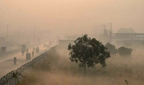Markets in Lahore to shut on Wednesdays to counter smog