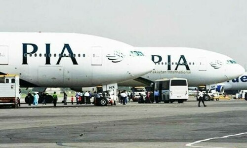 Fuel payment dispute disrupts PIA flights
