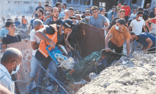 After ordering Gazans to border, Israel shells Rafah