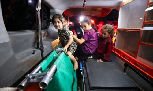 At least 500 Palestinians killed following Israeli air strike on Gaza hospital on eve of Biden visit At least 500 Palestinians killed following Israeli air strike on Gaza hospital on eve of Biden visit