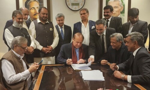 Nawaz moves to restore appeals against convictions Nawaz moves to restore appeals against convictions