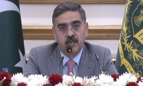 نہیں چاہتے کہ کوئی جماعت سیاسی عمل سے باہر ہو، وزیر اعظم