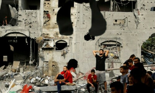 Israel attacks two Syrian cities, kills eight soldiers