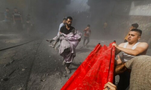 After finding south no safer, Gazans head back north After finding south no safer, Gazans head back north
