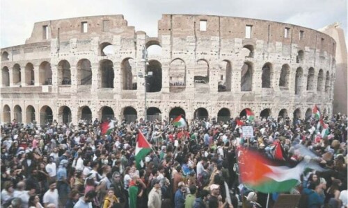 Hundreds of thousands attend pro-Palestinian rallies in Europe