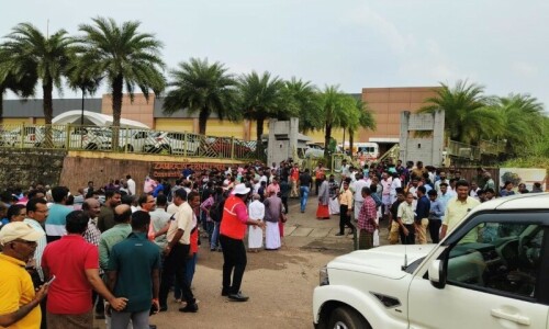 India police probe bomb that killed one in Kerala, injured dozens