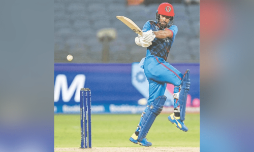 Afghanistan ambush Sri Lanka to boost semi-final bid