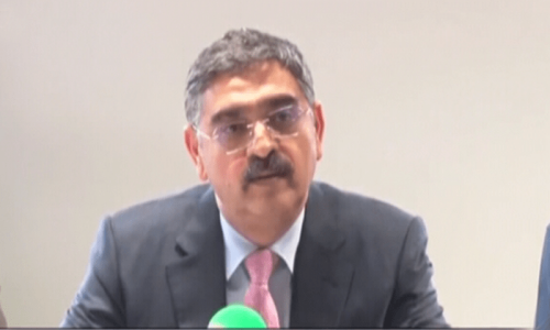 الیکشن کی تاریخ کا اعلان پورا آئین نہیں، کیا دیگر پہلو نظرانداز کردیں؟ انوار الحق کاکڑ