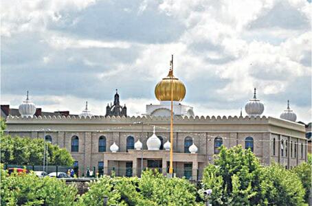 India complains to UK over confrontation at Sikh temple