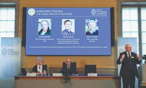 Trio wins physics Nobel for illuminating electrons