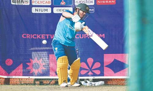 Marsh happy to vacate opener&rsquo;s slot for Head in Dutch clash