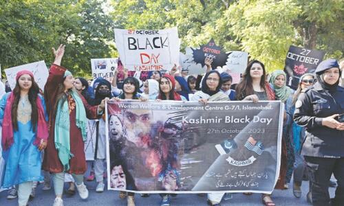Black Day observed to express solidarity with Kashmiris Black Day observed to express solidarity with Kashmiris