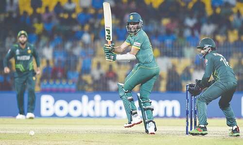 Pakistan’s hopes diminish as South Africa edge thriller Pakistan’s hopes diminish as South Africa edge thriller