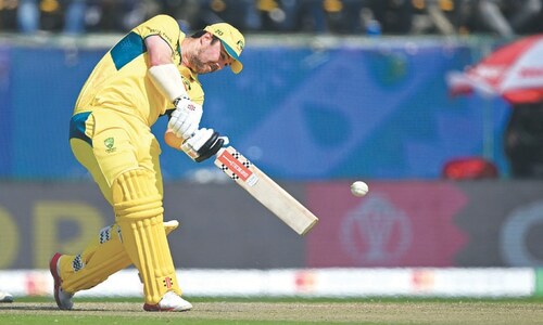 Australia edge New Zealand in record-scoring thriller