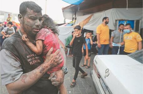With Israeli boots on the ground, Gaza reels from deadly strikes With Israeli boots on the ground, Gaza reels from deadly strikes