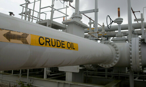 Oil rises 1pc after Fed, BoE keep rates steady Oil rises 1pc after Fed, BoE keep rates steady