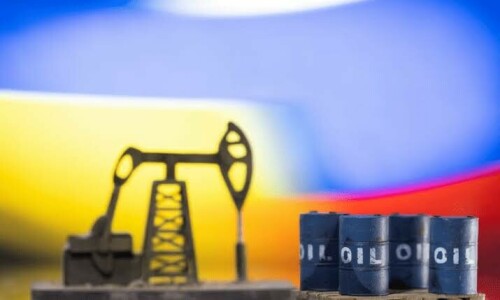 Oil rises on supply cuts Oil rises on supply cuts