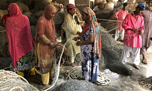 Pakistan&rsquo;s women struggle to make voices heard in climate change conversations