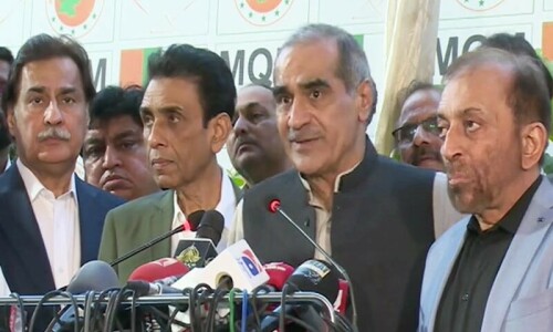 &lsquo;No talks yet on seat adjustment,&rsquo; says PML-N&rsquo;s Saad Rafique after meeting MQM-P leadership in Karachi