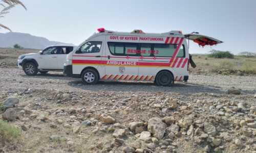 1 killed, 12 injured in attack on gas exploration company’s convoy in Dera Ismail Khan: rescue official 1 killed, 12 injured in attack on gas exploration company’s convoy in Dera Ismail Khan: rescue official