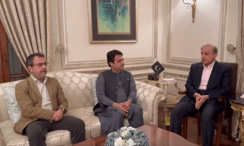 Tensions flare in PML-N as leadership welcomes former rival Tensions flare in PML-N as leadership welcomes former rival