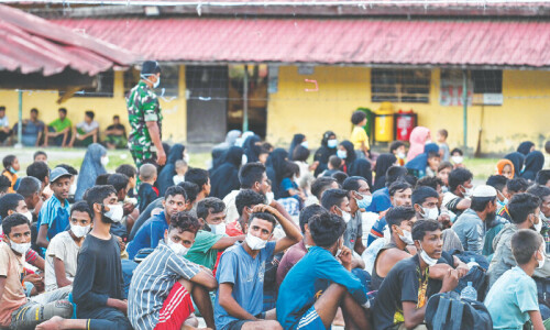 Myanmar rebels seek to control border with India