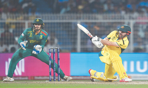 Aussies clinch nerve-racking semi-final in another heartbreak for SA Aussies clinch nerve-racking semi-final in another heartbreak for SA