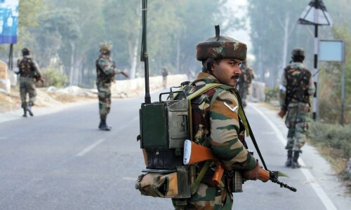 India claims killing 8 Kashmiri fighters