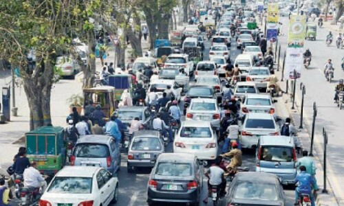 Crackdown on underage drivers launched on Lahore High Court&rsquo;s order