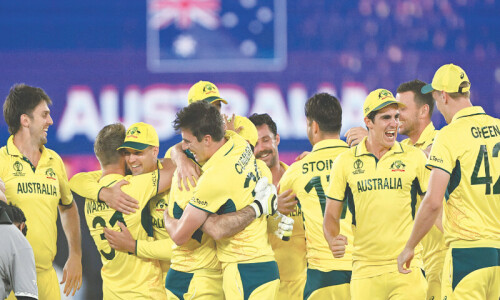Head ton sinks India as Australia take sixth title