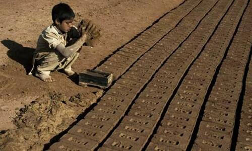 Robbed of their childhood, kids suffer through forced labour Robbed of their childhood, kids suffer through forced labour