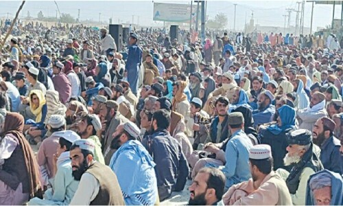 Chaman grinds to a halt amid protests