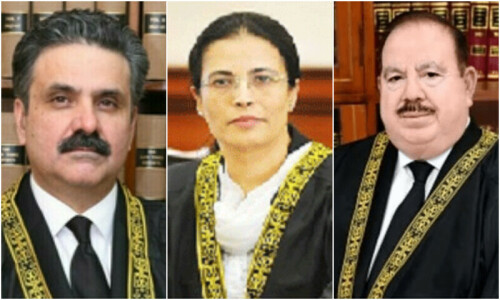 SC seeks responses from federation, FIA on Imran&rsquo;s bail plea in cipher case