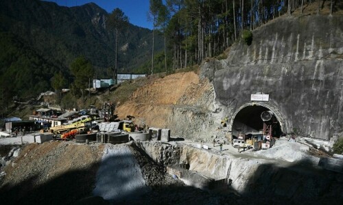 Indian rescuers drill two-thirds of way to 41 trapped workers Indian rescuers drill two-thirds of way to 41 trapped workers
