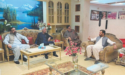 Five major parties join hands to give tough time to PPP in Sindh