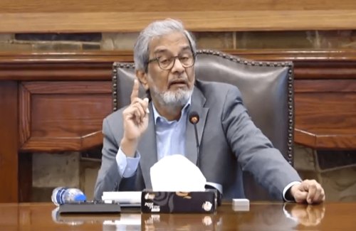 Resentful at Karachi’s decline, CM Baqar blasts govt depts in rare outburst Resentful at Karachi’s decline, CM Baqar blasts govt depts in rare outburst