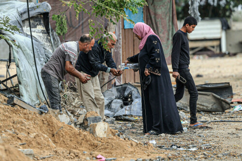 Qatar claims deal to extend Gaza truce by two days