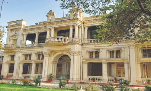 Ram Piyari building handed over to Walled City Authority