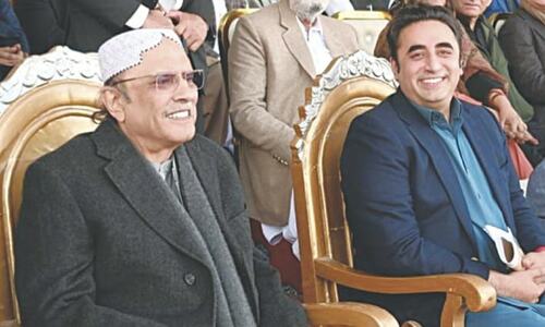 Bilawal, Zardari share stage at Quetta rally Bilawal, Zardari share stage at Quetta rally