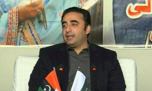 Bilawal tells Nawaz not to contest polls on &lsquo;support&rsquo;