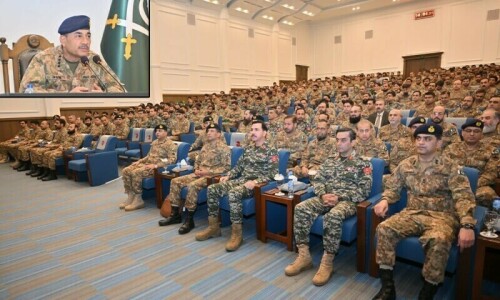 Army chief backs govt’s bid to expel illegal migrants Army chief backs govt’s bid to expel illegal migrants