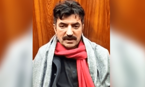 PTI’s Sher Marwat accuses KP Police of attempted abduction near Gulabad PTI’s Sher Marwat accuses KP Police of attempted abduction near Gulabad