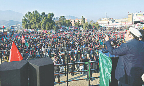 Nawaz must opt for election, not &lsquo;selection&rsquo;: Bilawal