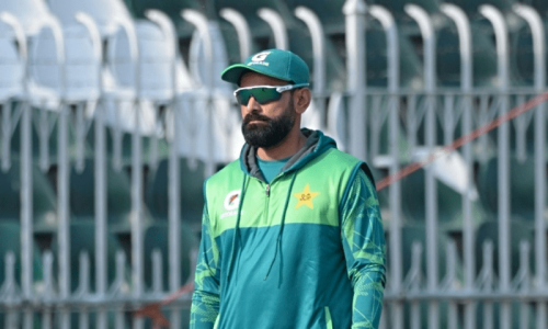 Hafeez lashes out at &lsquo;slowest ever&rsquo; Australian pitch