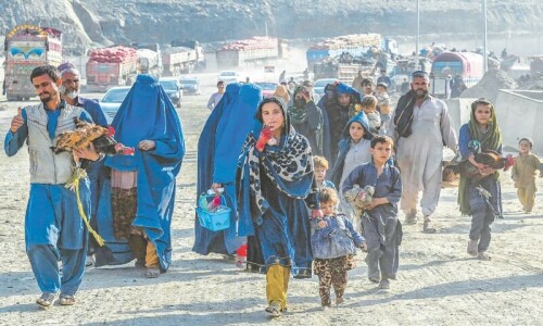 Over 260,000 Afghans leave for home via KP Over 260,000 Afghans leave for home via KP