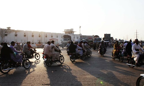 More than half of traffic signals in Karachi are out of order, CM told