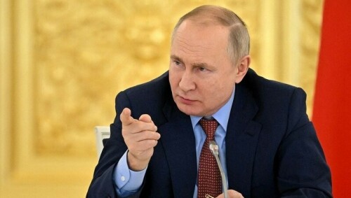 Russia ready to talk on Ukraine, says Putin