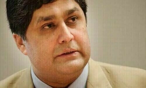 فواد حسن فواد کوعہدے سے ہٹانے کی درخواست غیر معینہ مدت تک ملتوی