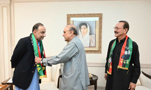 پاک سرزمین پارٹی کے سابق رہنما رضاہارون، انیس ایڈووکیٹ پیپلزپارٹی میں شامل