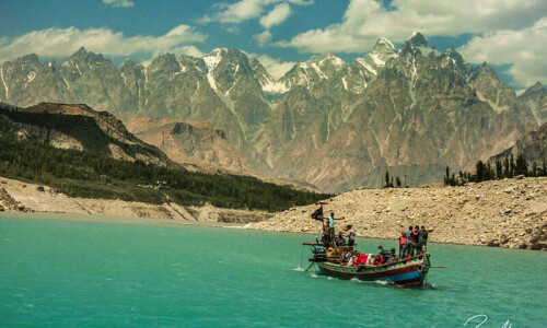 Pakistan declared &lsquo;best performing&rsquo; in tourism